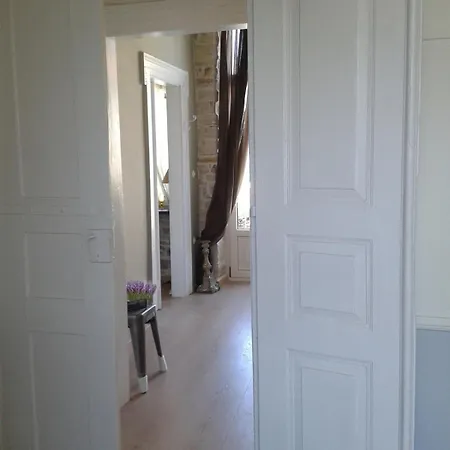 Stonebuilt Boutique Levanda Appartement